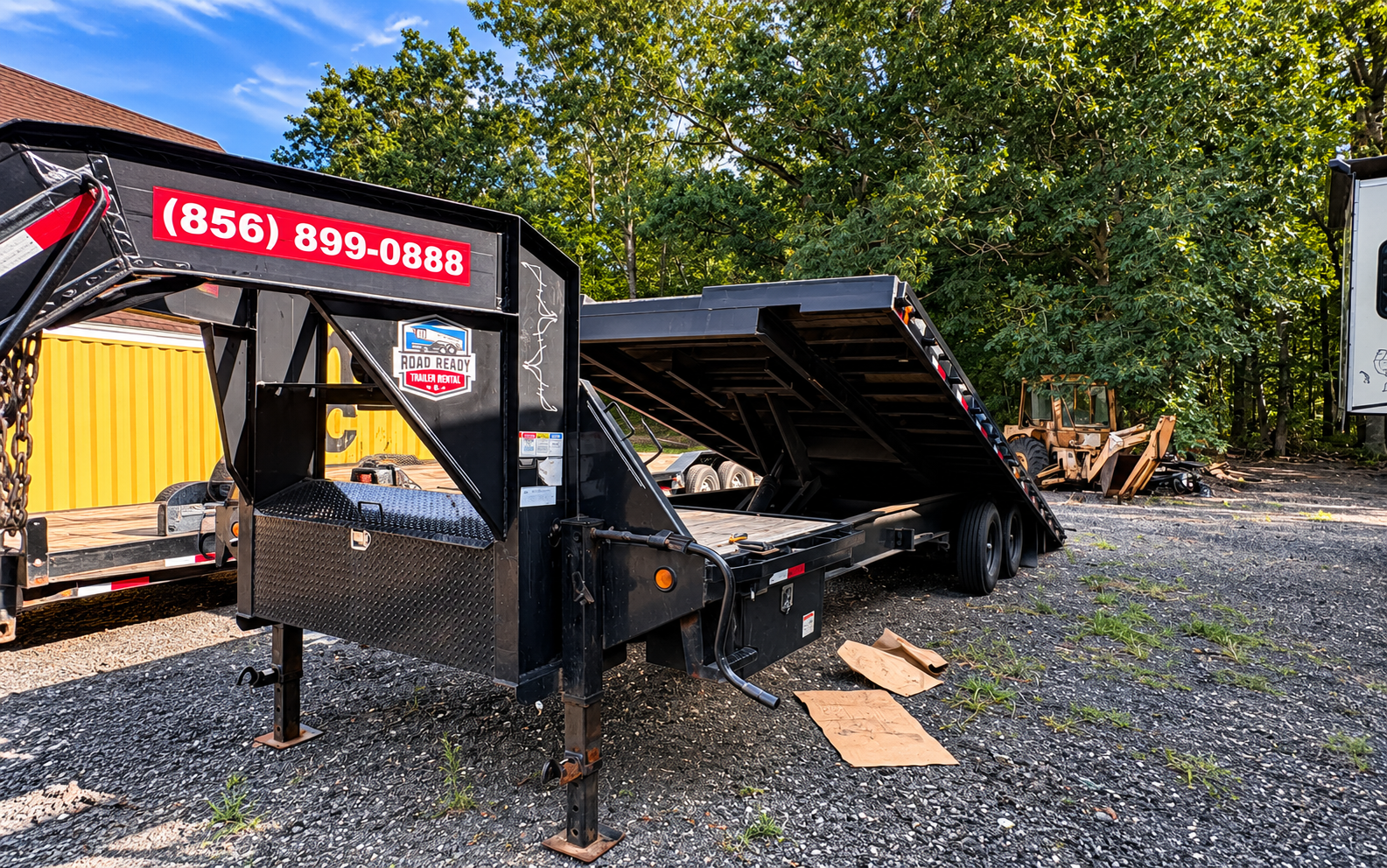 28' Gooseneck Hydraulic Tilt Deck 2